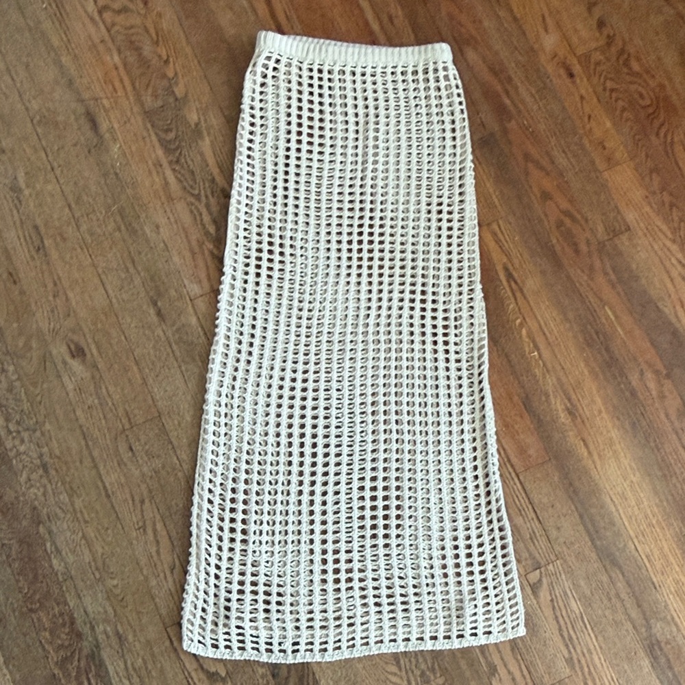 VRG GRL Crochet Beach Cover Maxi Skirt in Cream Sz S